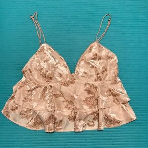 Selling this shimmery crop top!